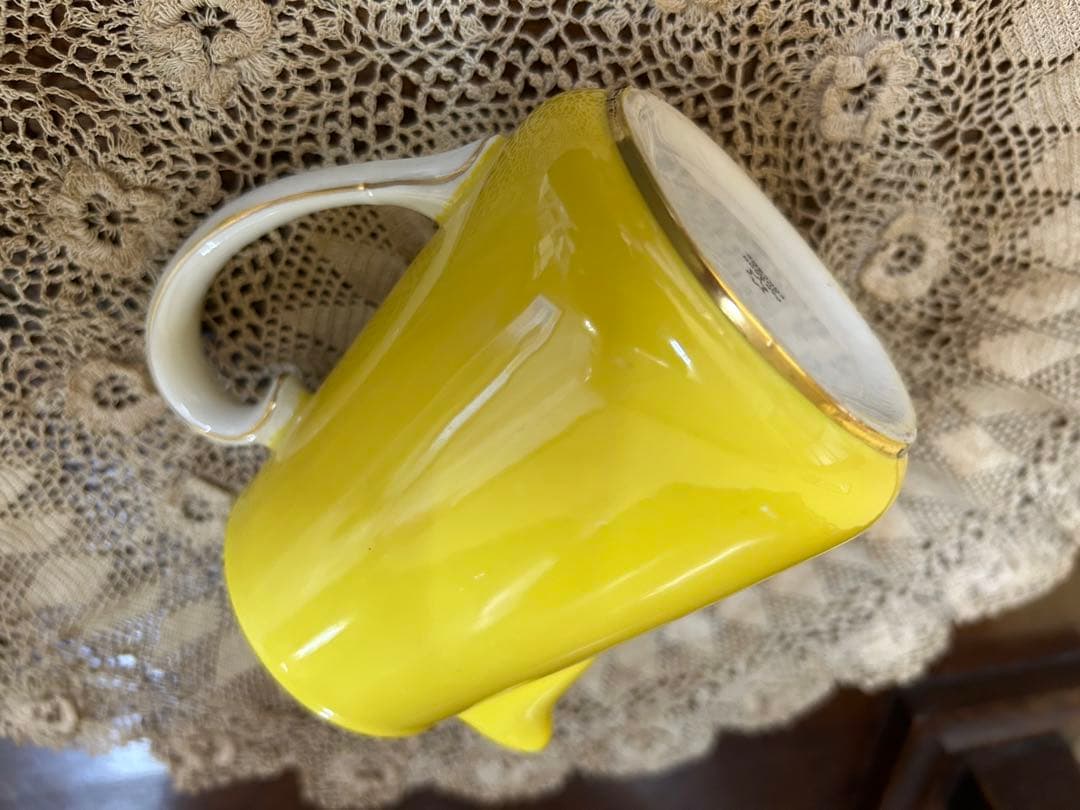 初期のパラゴン 希少なスターチャイナ時代 黄色と金彩のポット 美品 星マーク