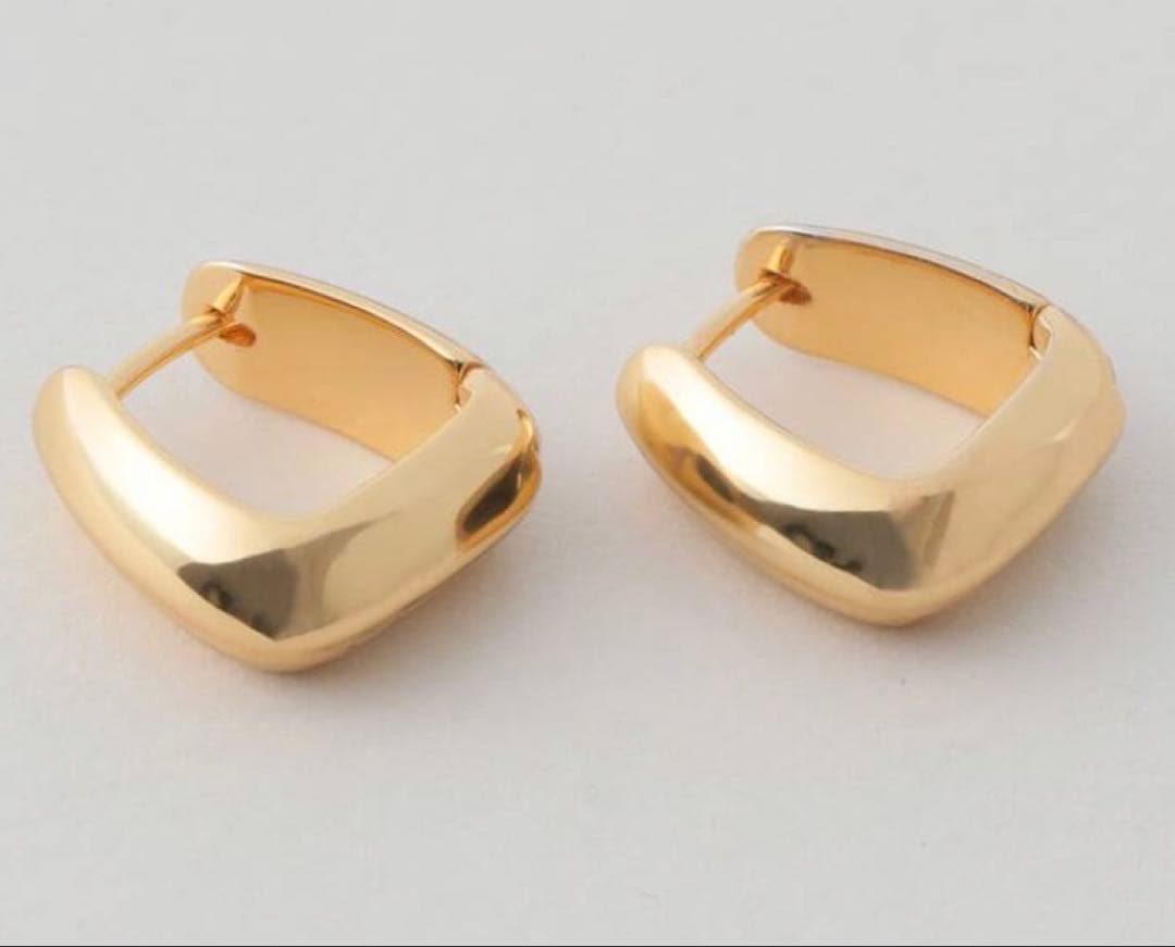 【CELERI/セルリ】HOOP PIERCE GOLD