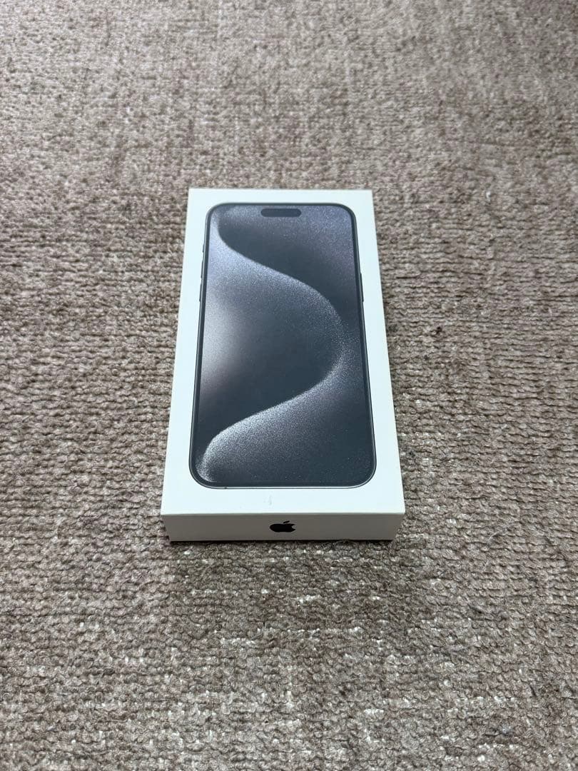 Apple iPhone15ProMax 256GB ブラックチタニウム