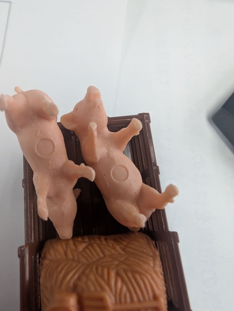 トミカ スズキ キャリィ 青 家畜運搬車 豚2頭つき 日本製 ルース