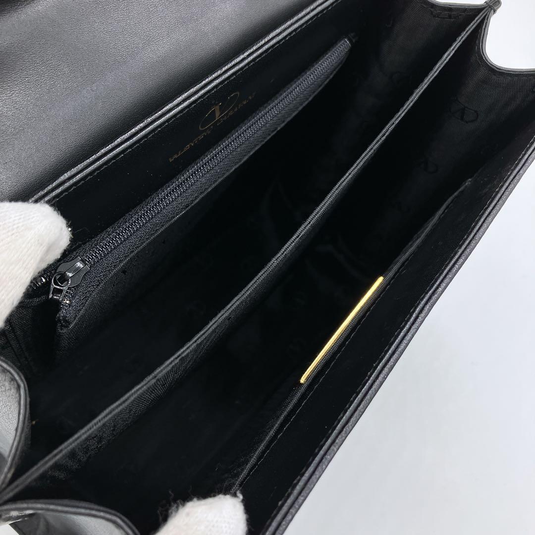 【Valentino Garavani】2wayバッグ　ハンドバッグ　ブラック