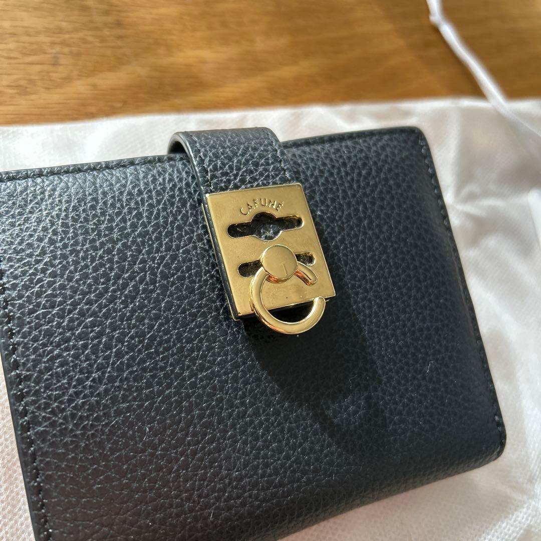 Cafuneブラック二つ折り財布