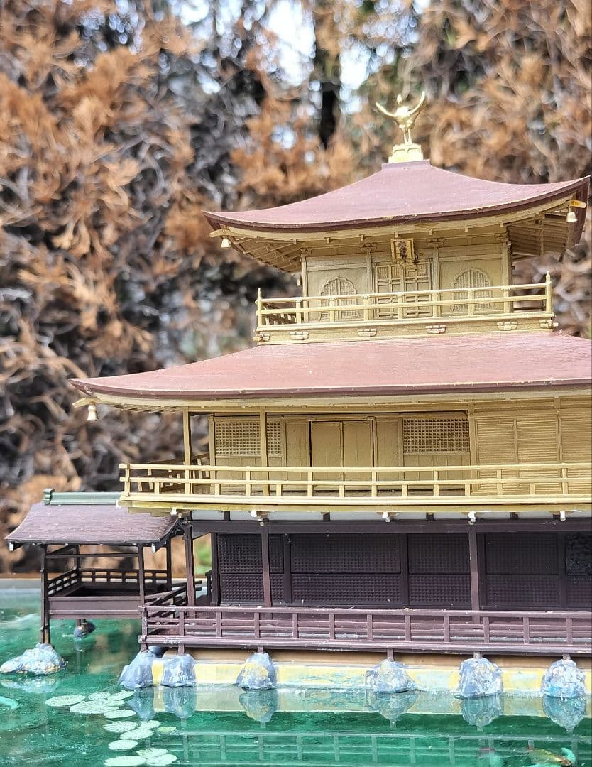 精密情景ジオラマ 世界遺産 鹿苑寺金閣 USB電源LED照明 アクリルケース付き