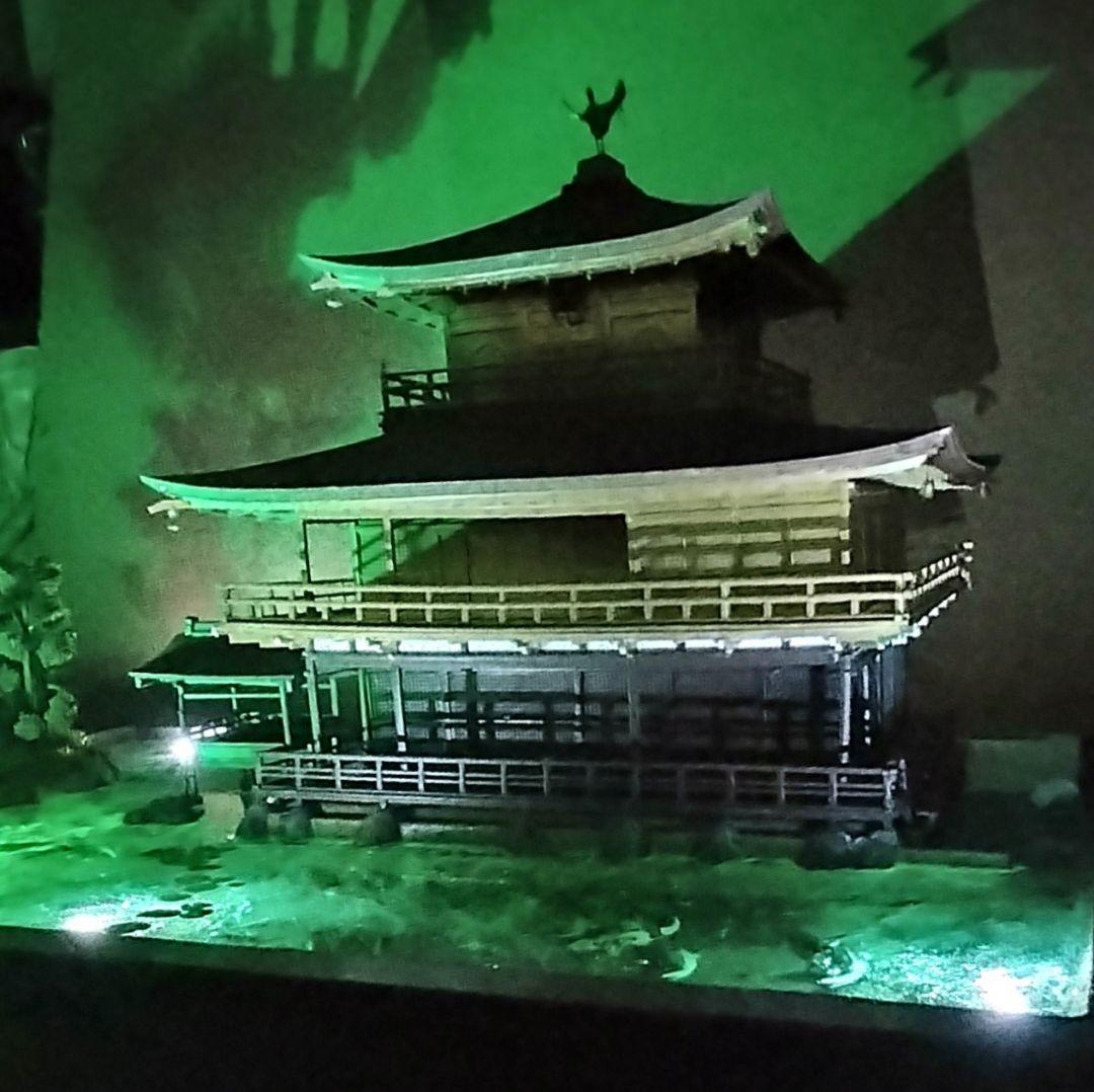精密情景ジオラマ 世界遺産 鹿苑寺金閣 USB電源LED照明 アクリルケース付き