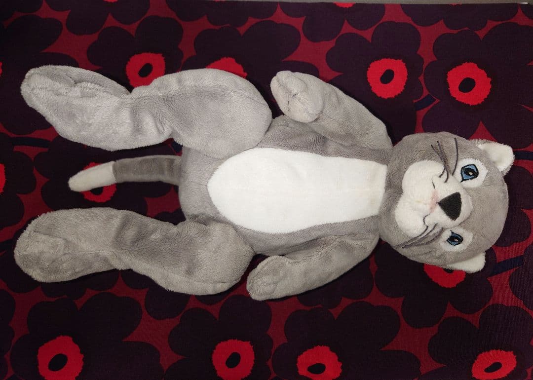 【廃盤】IKEA　猫　ぬいぐるみ　ヒグチユウコ　せかいいちのねこ