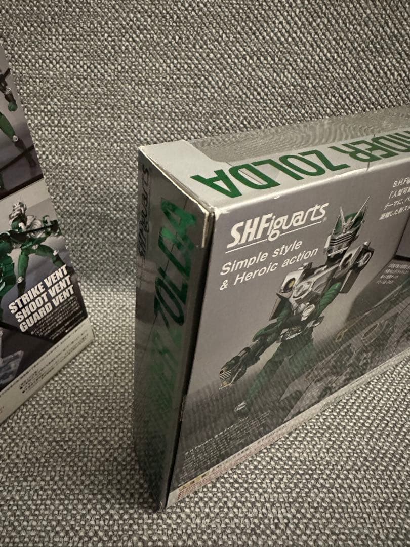 S.H.Figuarts 仮面ライダーゾルダ　　マグナギガ