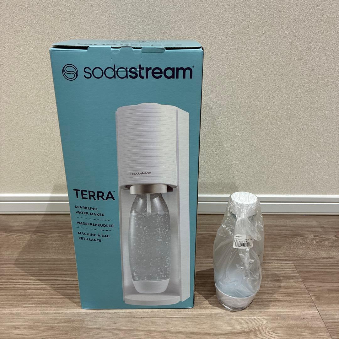 【新品未使用】sodastream TERRA 炭酸水メーカー ボトル付き