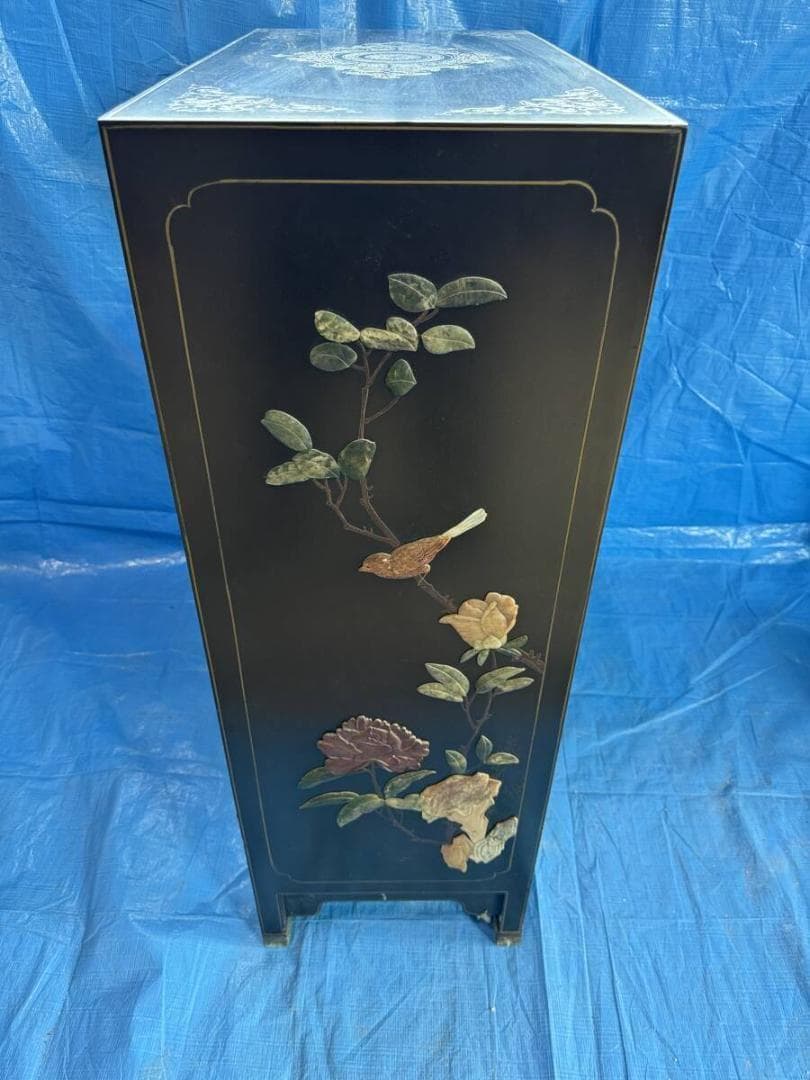 希少　中国美術 中国家具 時代家具 キャビネット 中国古玩 玉石 石細工 観音開