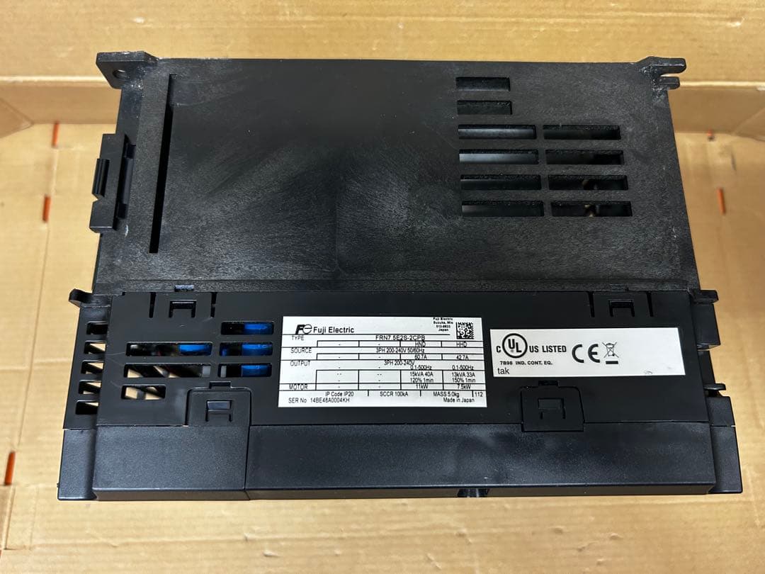 富士電機 FRN7.5E1S-4JCPB 400V 7.5KWインバータ