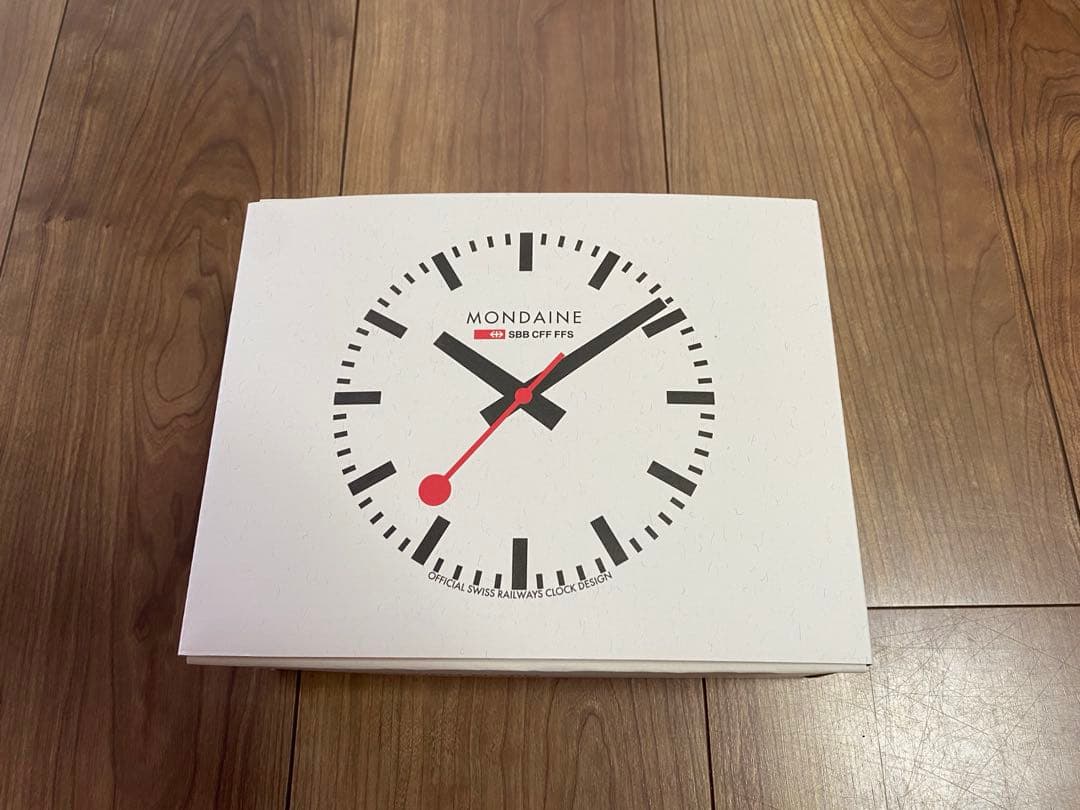 新品、未使用 モンディーン MONDAINE 置き時計 掛け時計兼用 125㎜