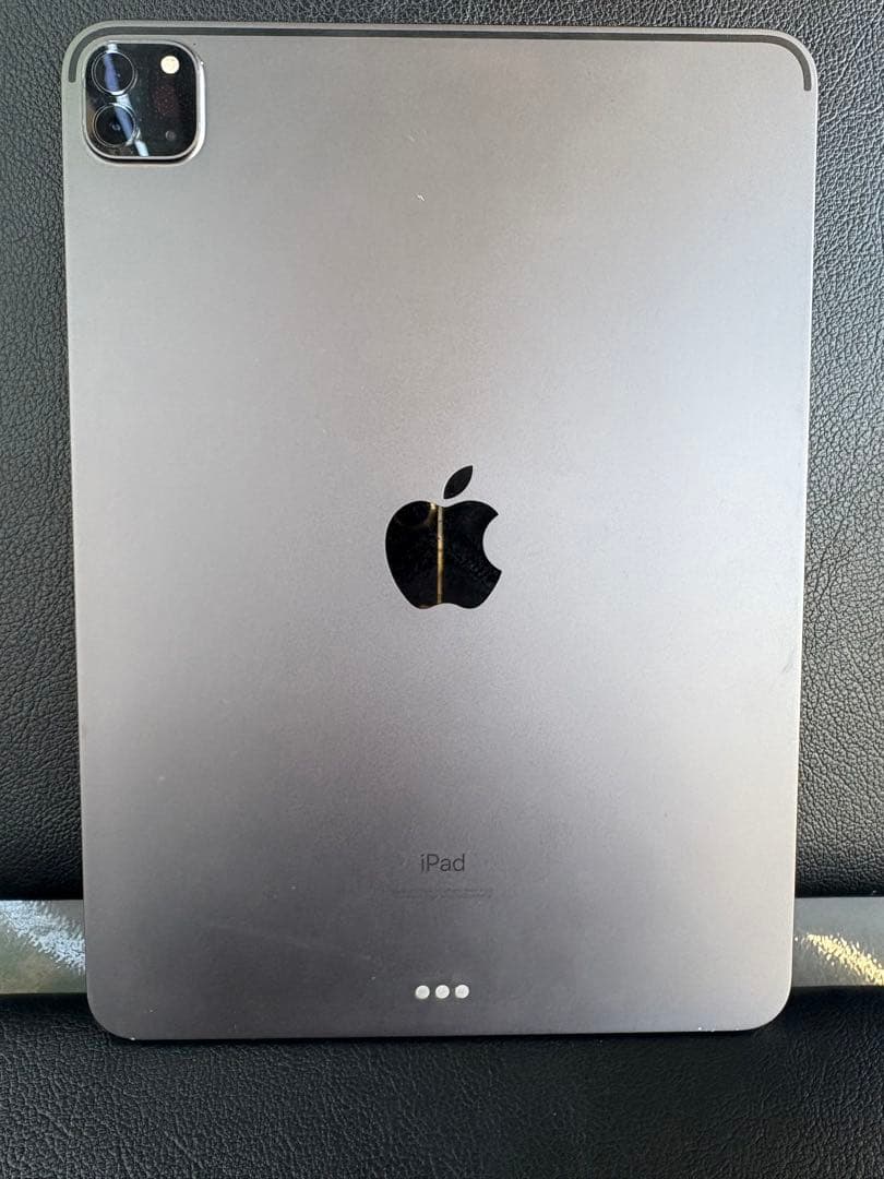 iPad Pro 11㌅　第二世代 本体（傷あり）