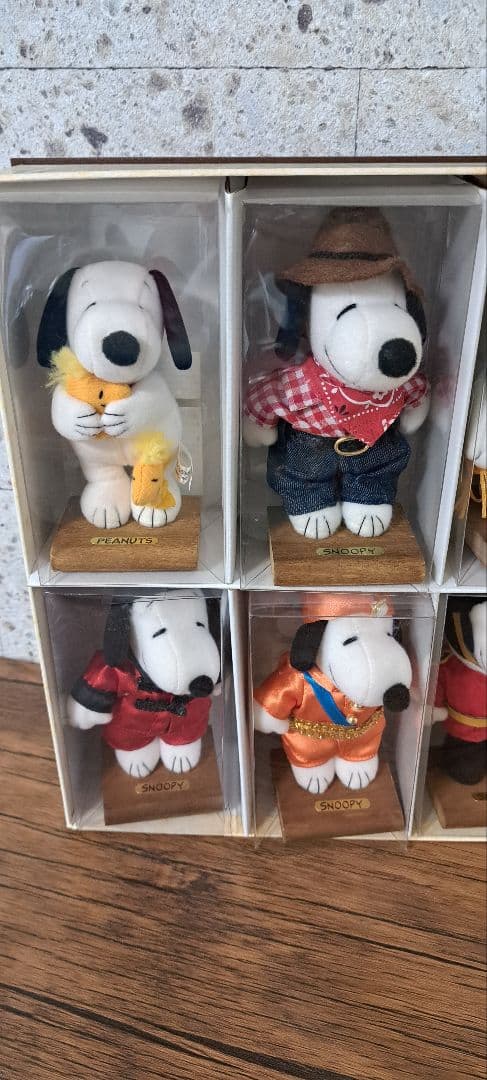 シリアルナンバー入り スヌーピー ミニドール コレクション