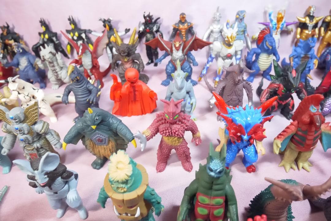 ウルトラ怪獣シリーズ500　怪獣　ソフビ　74体セット
