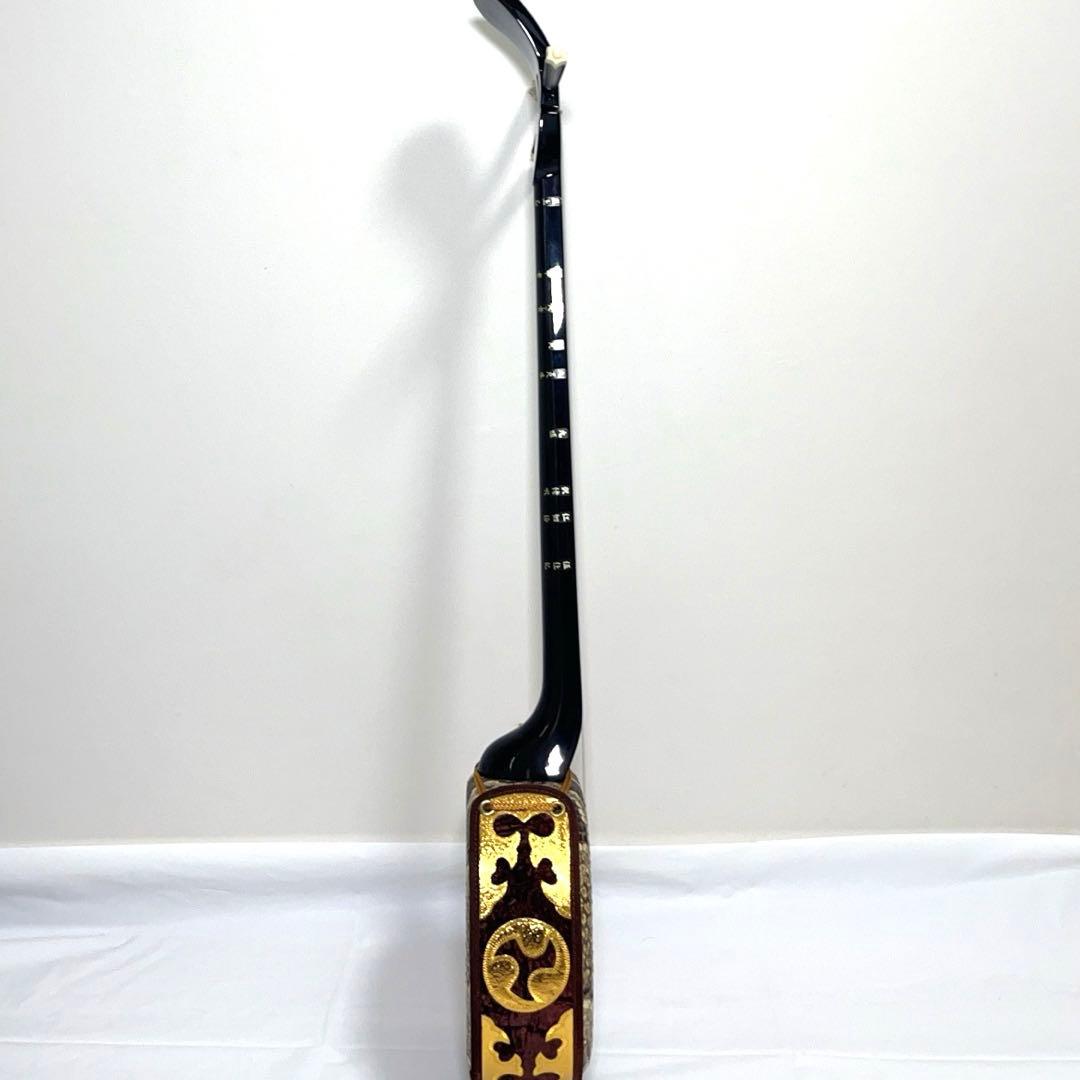 【美品】沖縄三線 蛇皮 民謡楽器 民謡 和楽器 三線 ケース付