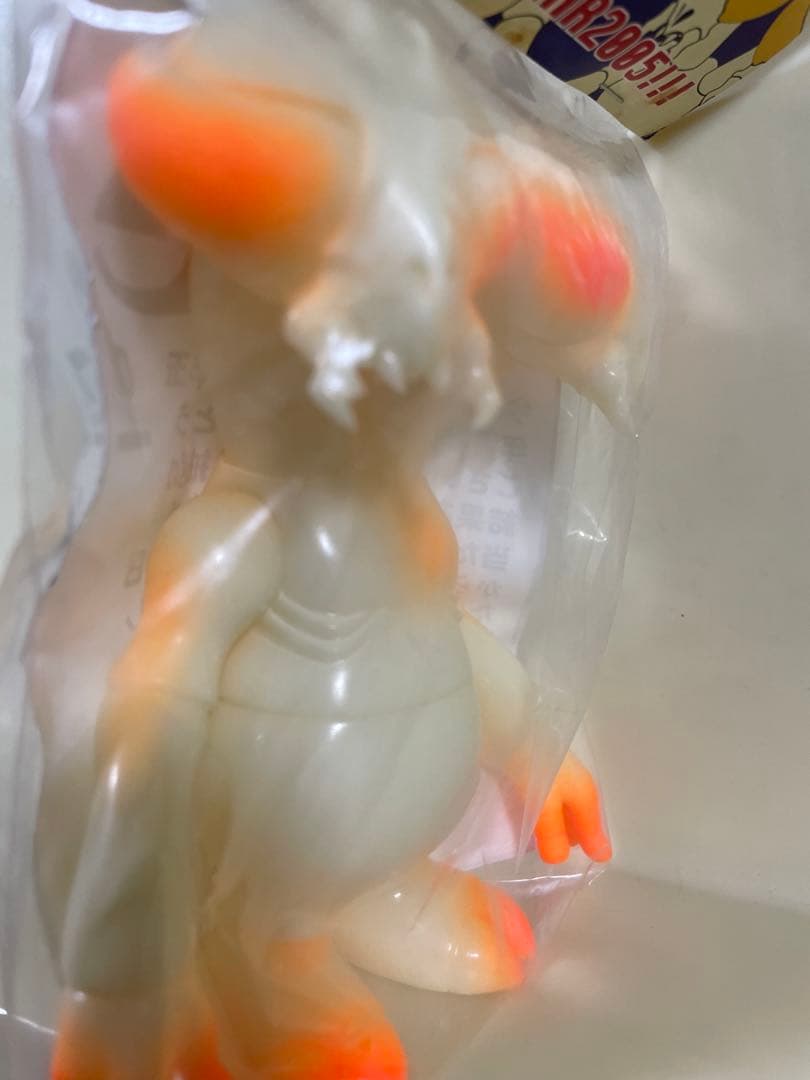 非売品　secretbase ollie スカルマンティス　オーリー　当選品