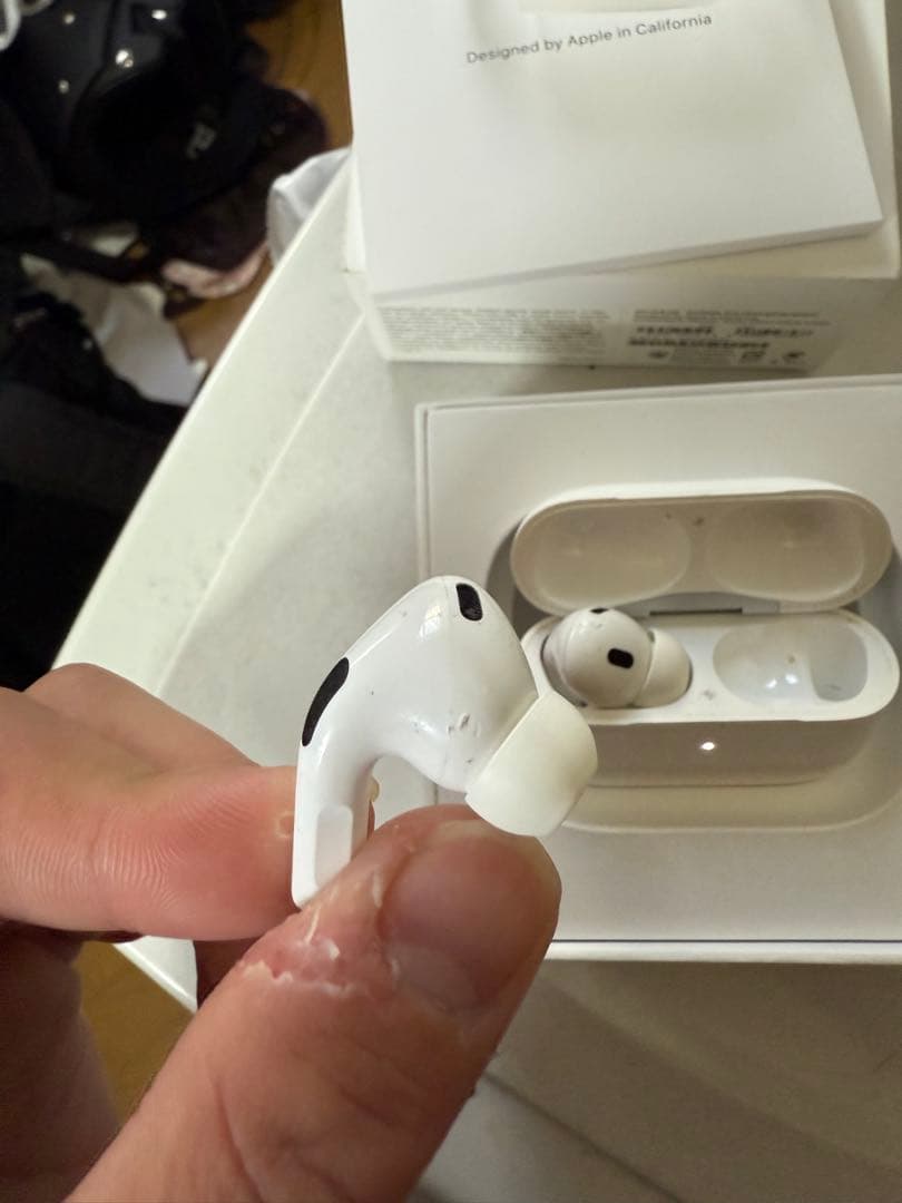AirPods 本体 ホワイト 充電ケース付き