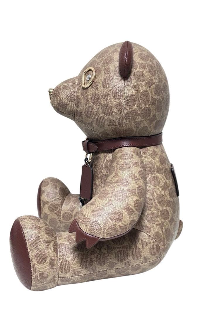 COACH コレクティブル ベア・シグネチャーキャンバス　ラージ