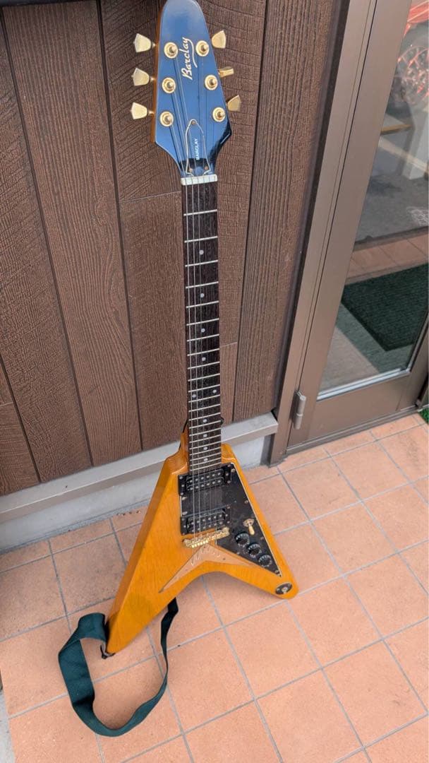 【JET】Barclay V型エレキギター オレンジ