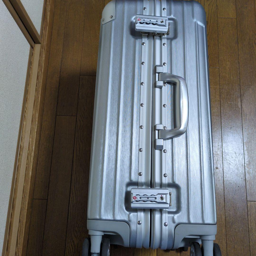 お値下　 muta シルバー キャリーケース　TSDロック付