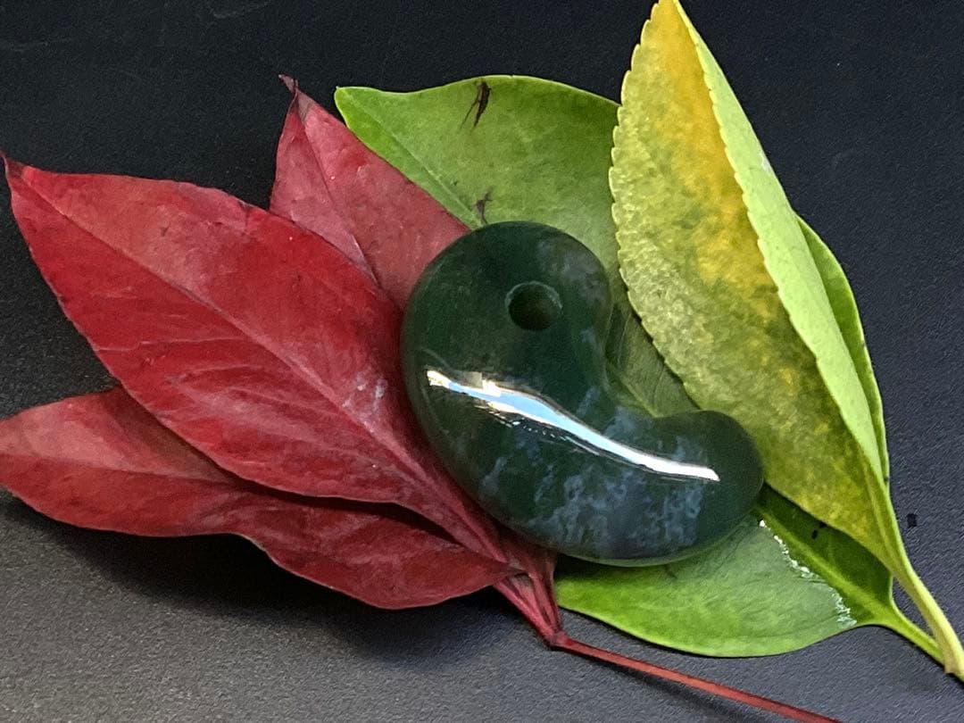 ✳驚きの透かし‼️花仙山*出雲【碧玉】　皆無の逸品‼️ 本物をコレクション御守りに‼️