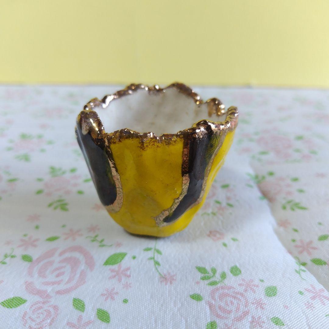 【希少】高鶴元　おちょこ　ぐい呑み　盃　湯呑み　鑑賞用　陶器　金色縁　　レトロ