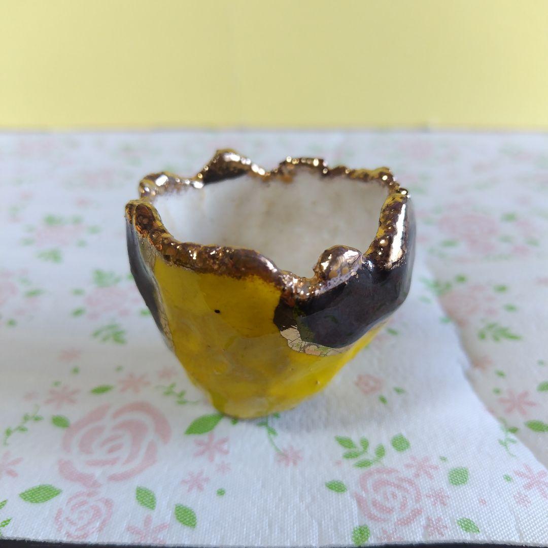 【希少】高鶴元　おちょこ　ぐい呑み　盃　湯呑み　鑑賞用　陶器　金色縁　　レトロ