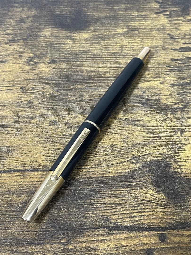 筆記確認済　2代目　キャップレス　万年筆　パイロット　PILOT