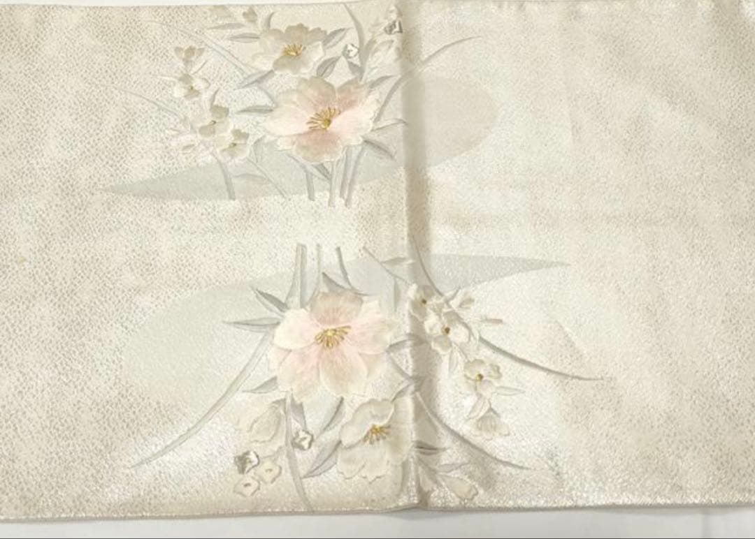 振袖 フルセット6点サイズM〜Ｌ駒刺繍　絞り　宝尽くし花文　金彩　正絹