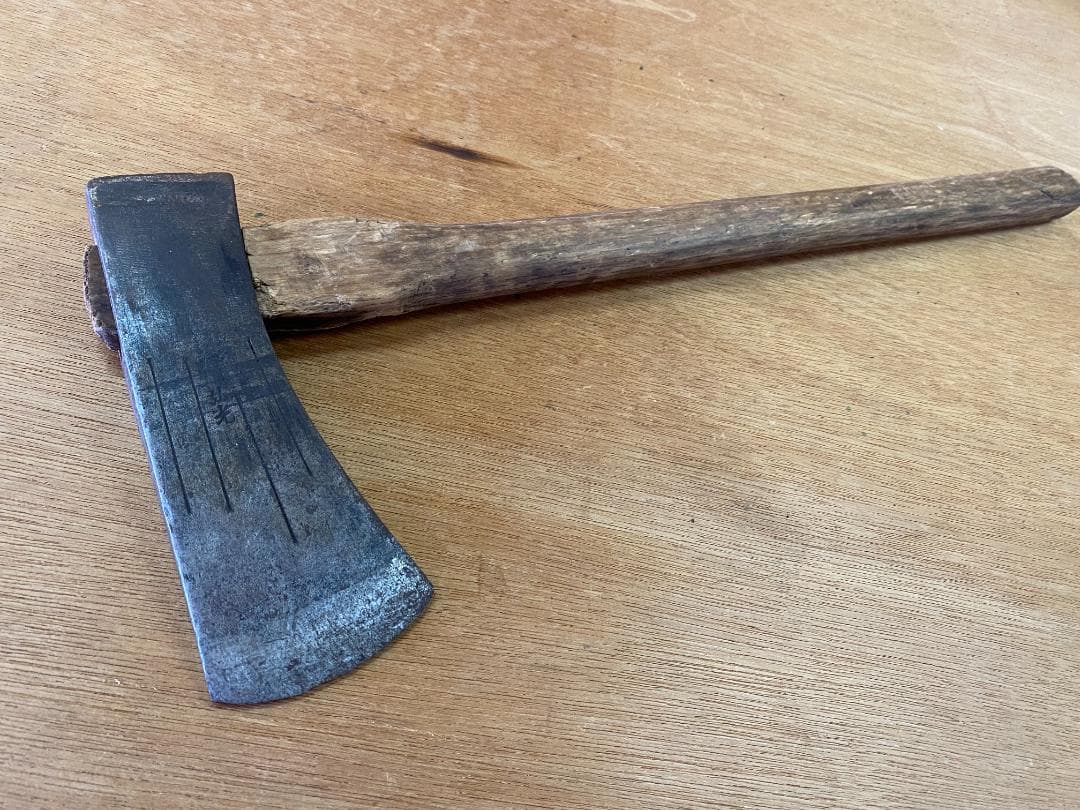 アンティーク・斧（銘入り）