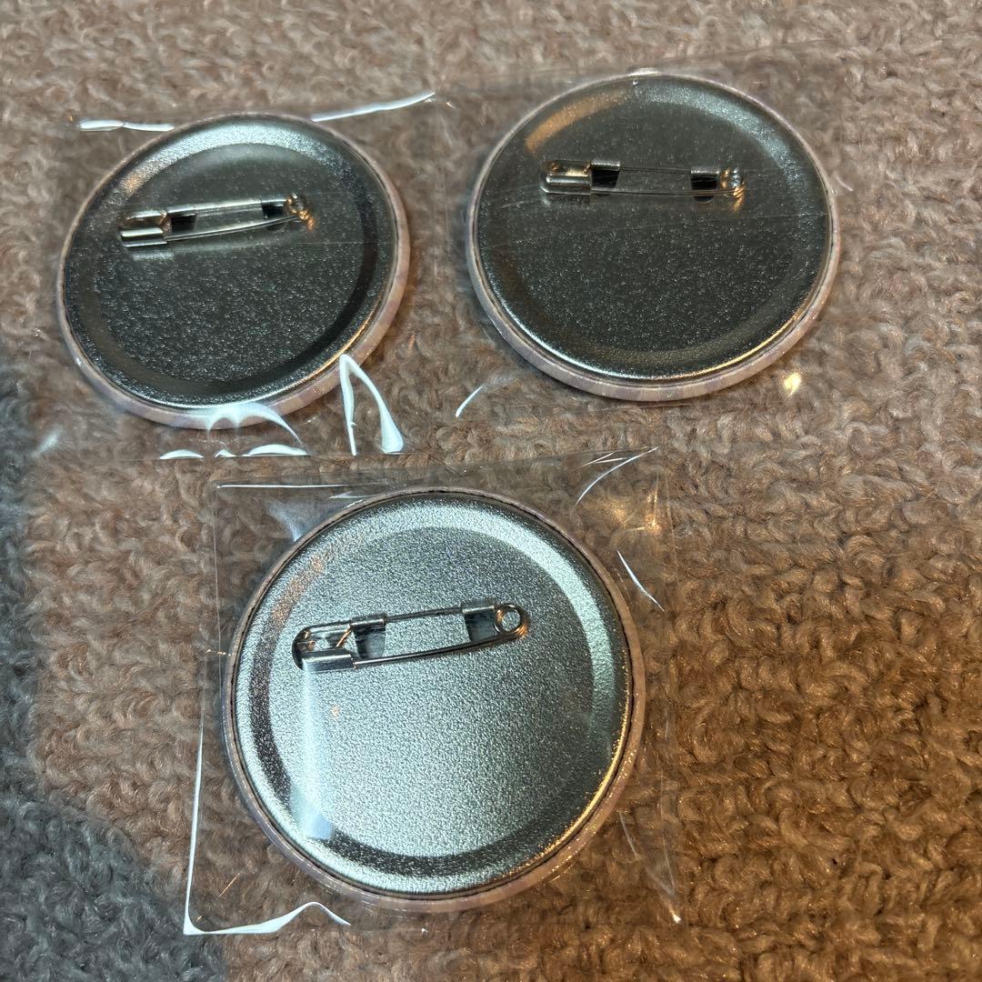 鬼滅の刃 冨岡義勇 キラ缶バッジ ホログラム