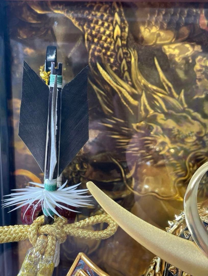 未開封未使用品　五月人形 アクリル 王朝塗 ケース入り 5号 上杉謙信 兜飾り