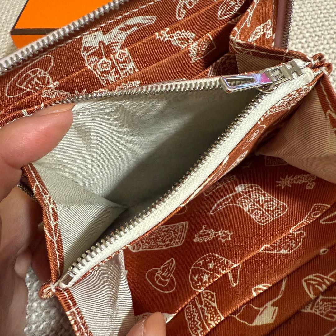 HERMES ライトピンク レザー ケース