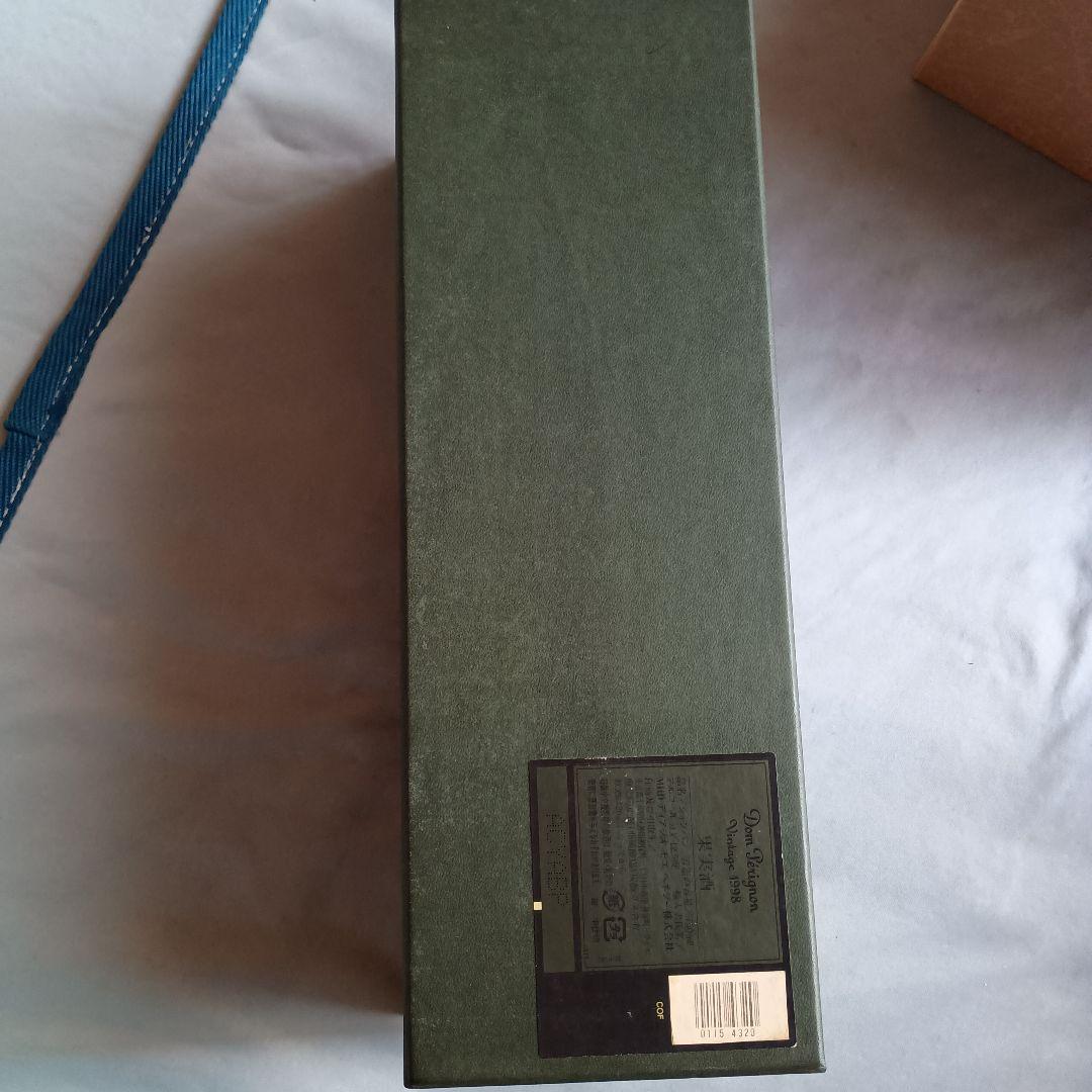 Moët & ChandonChampagne DomPérignon 1998