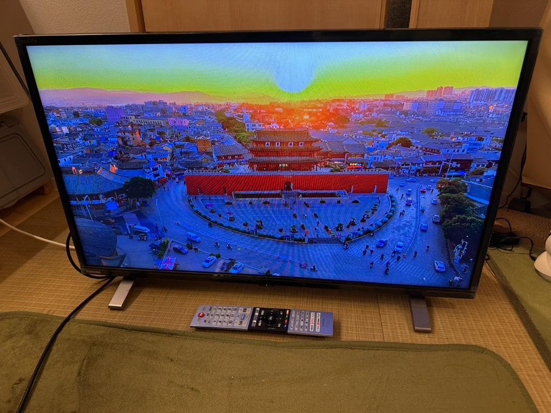 アプリ内蔵極美品　TOSHIBA 東芝 テレビ　32V34　2022年製　32型
