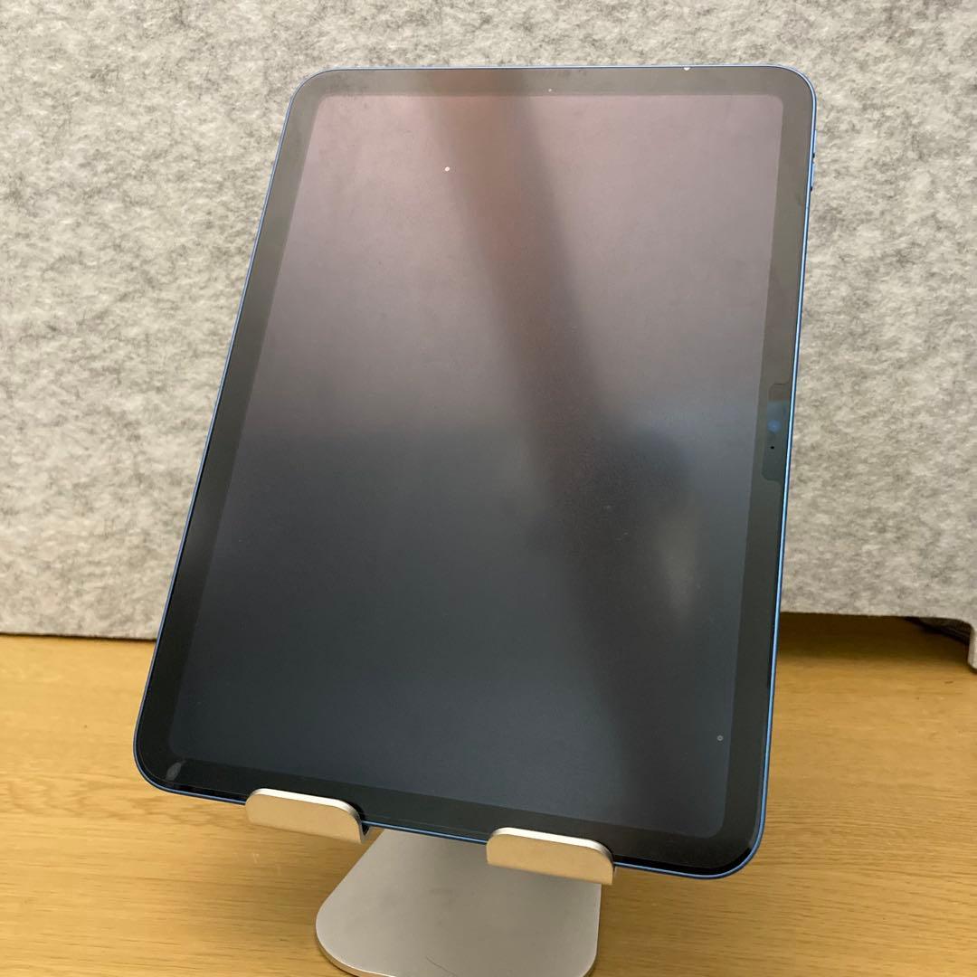【美品】iPad 第10世代 64GB Wi-Fiモデル ブルー カバー付き