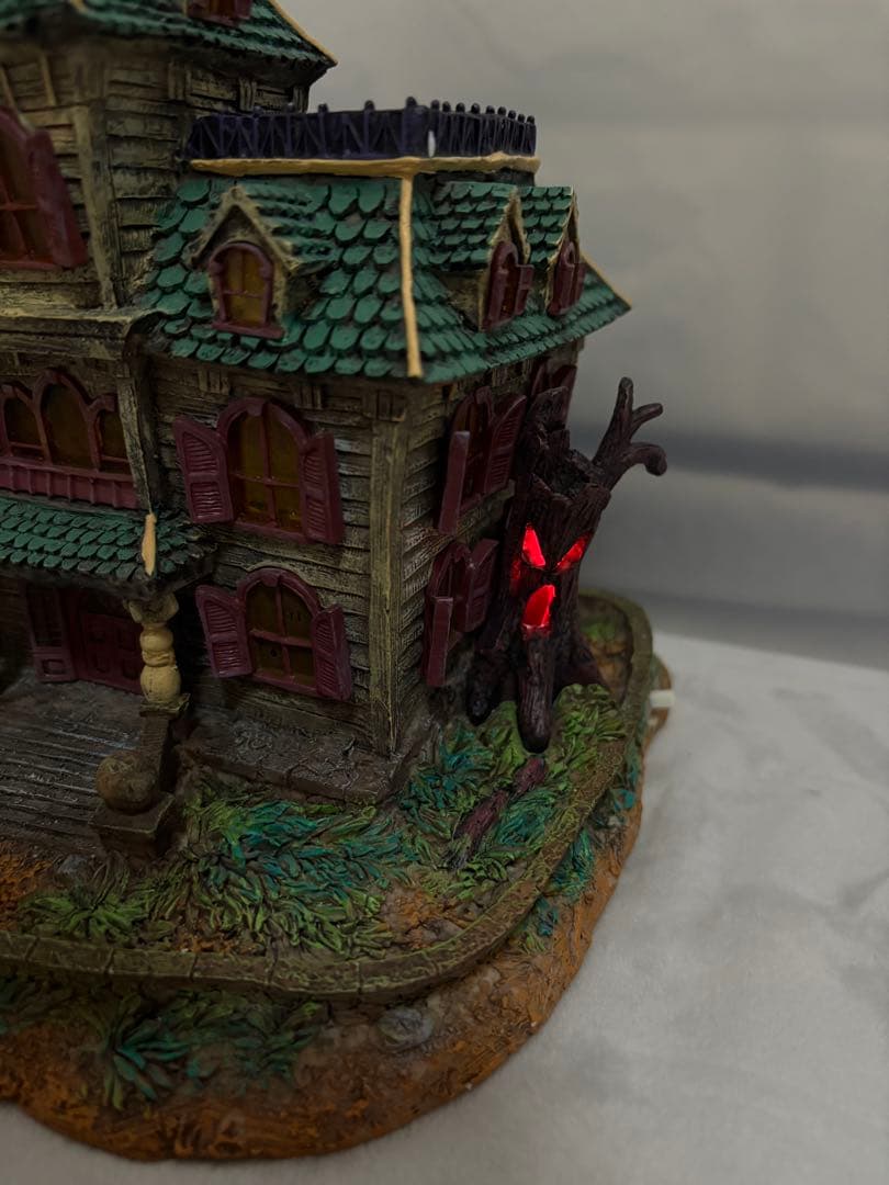 ホーンテッドマンション ファントムマナー ライトアップフィギュア US限定箱あり