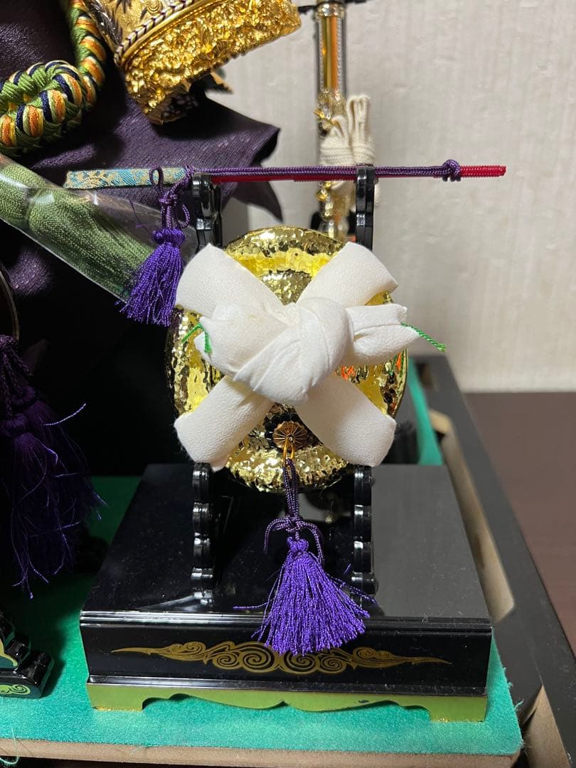 ５月節句　アクリルケース入り兜飾り