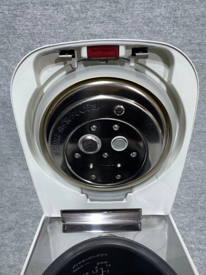 (極美品) パナソニック 炊飯器 圧力IH式 SR-PW108-W