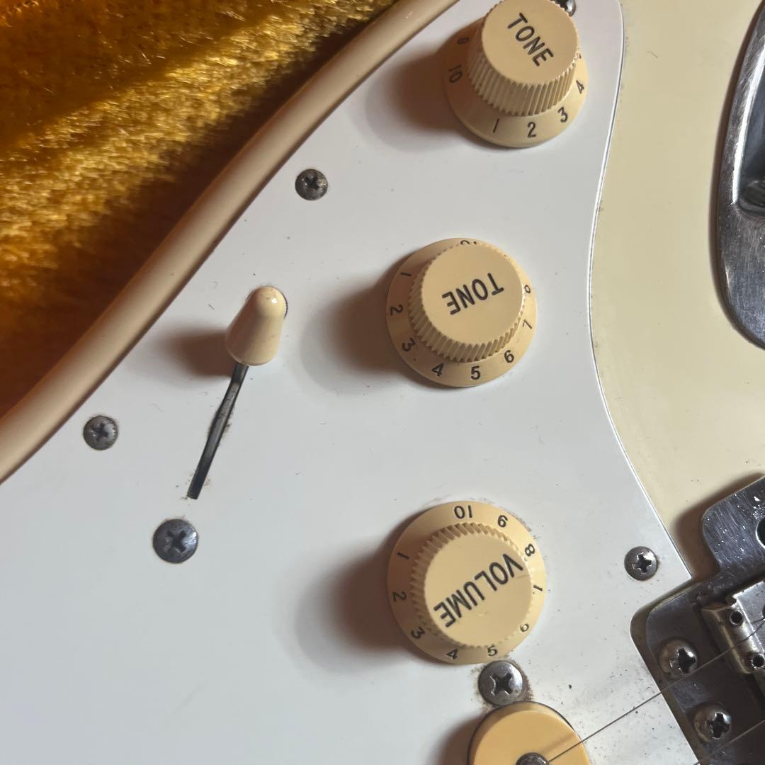 Fender japan ストラトFシリアル　フジゲン　1986 3.4kg