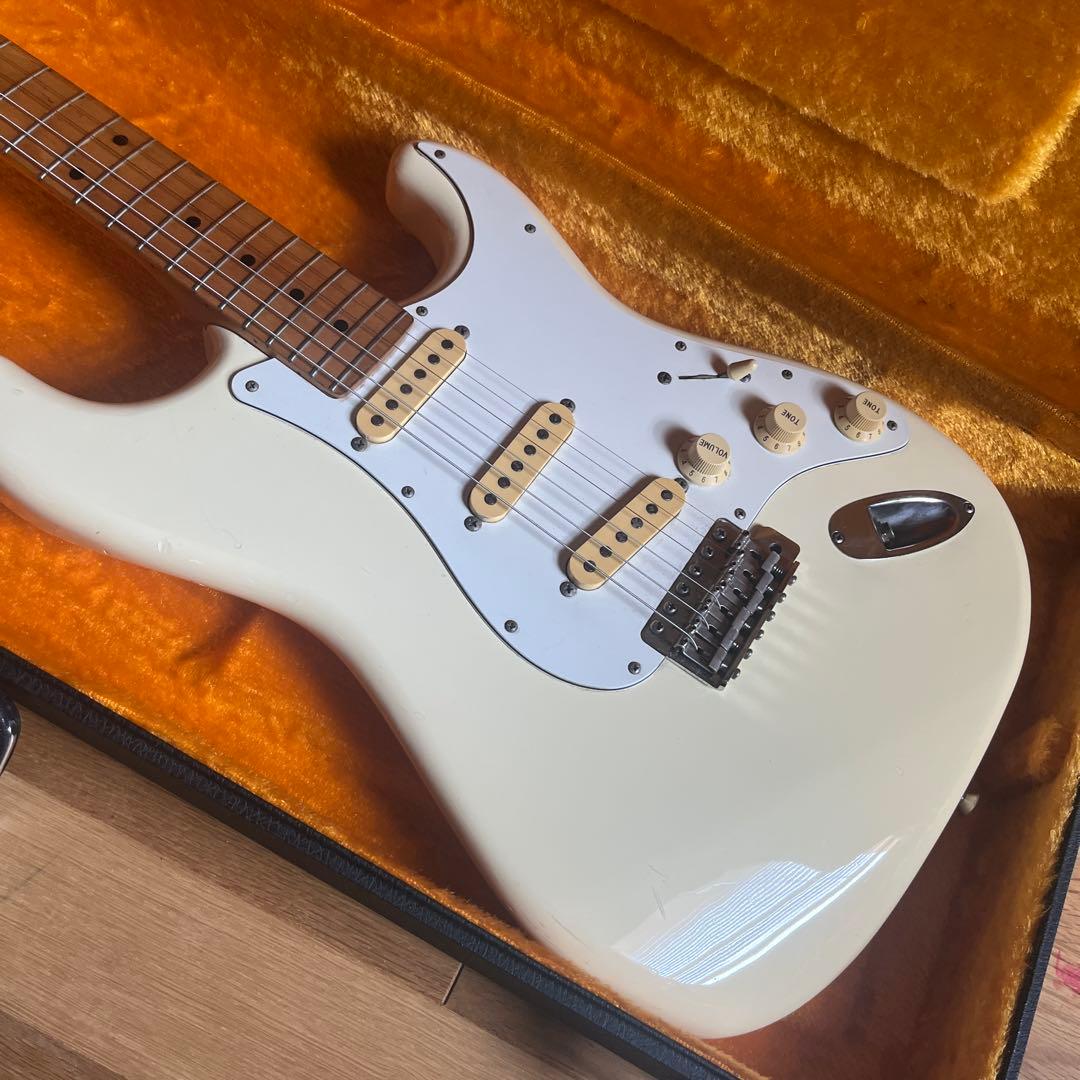 Fender japan ストラトFシリアル　フジゲン　1986 3.4kg