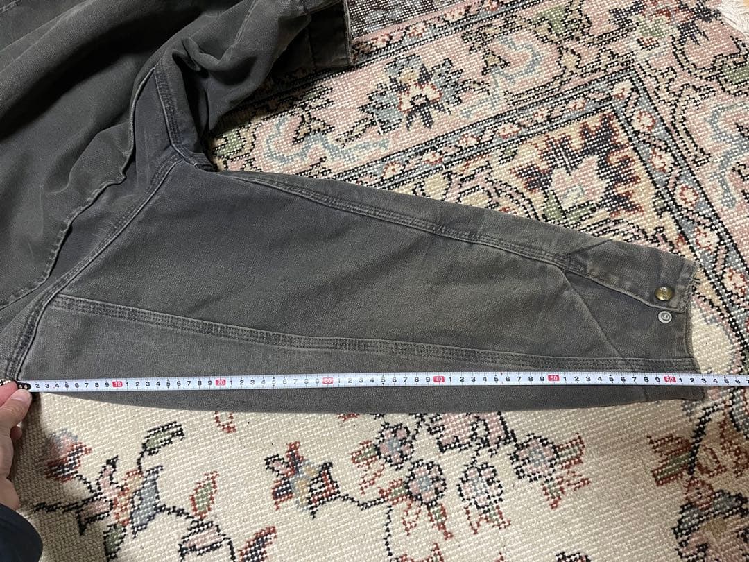 Carhartt ブラック フェード デトロイトジャケット