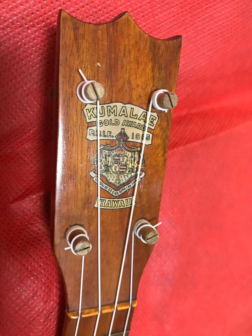 ハワイ初期の名品ウクレレ