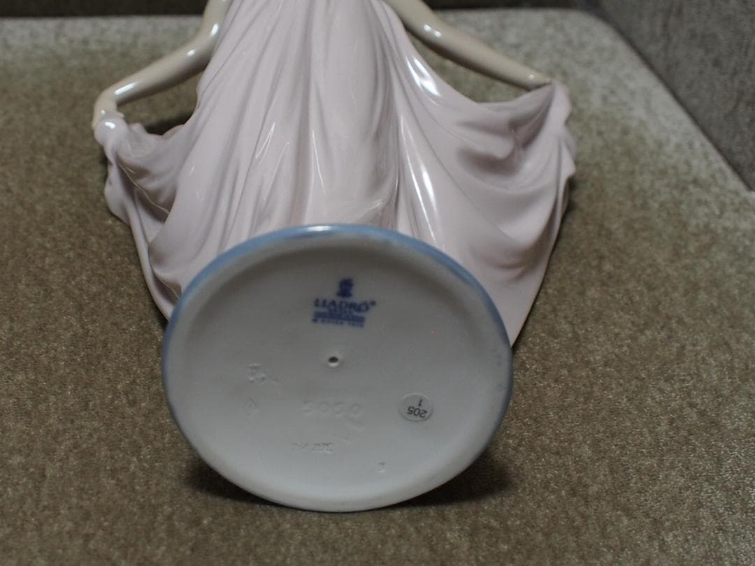 ◆ LLADRO リヤドロ 　踊る少女（ノーマルバージョン）　美品