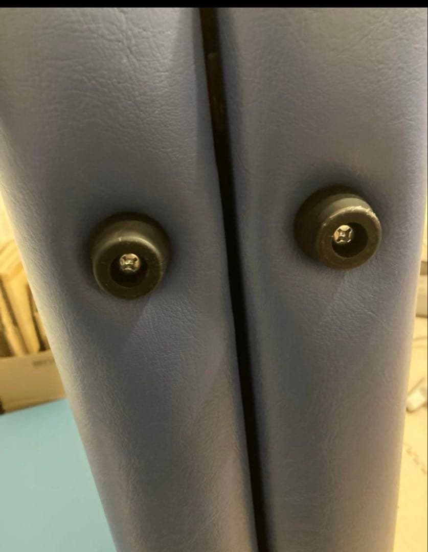 【専用】高田製作所（有孔）ベッド ブルー 青 穴付きマッサージテーブル 折り畳み