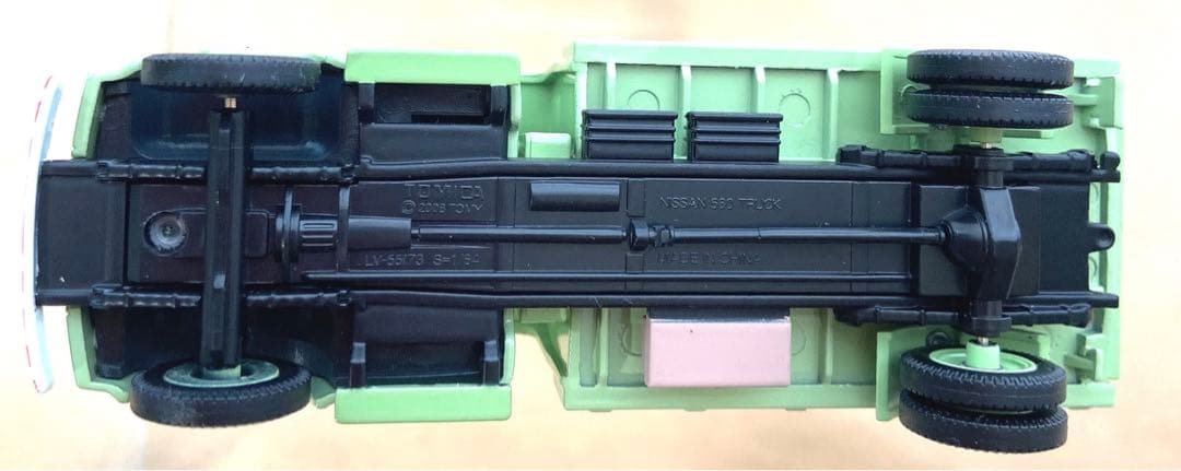 トミカリミテッドビンテージLV-66bニッサンディーゼル680型ダンプトラック