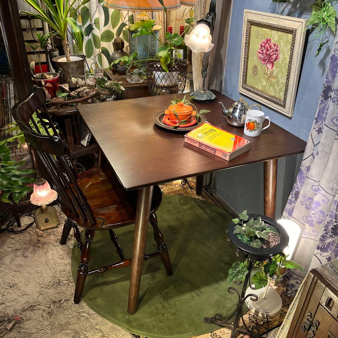 しろ　ヴィンテージ デザイナーズ　コンパクト　　ダイニングテーブル