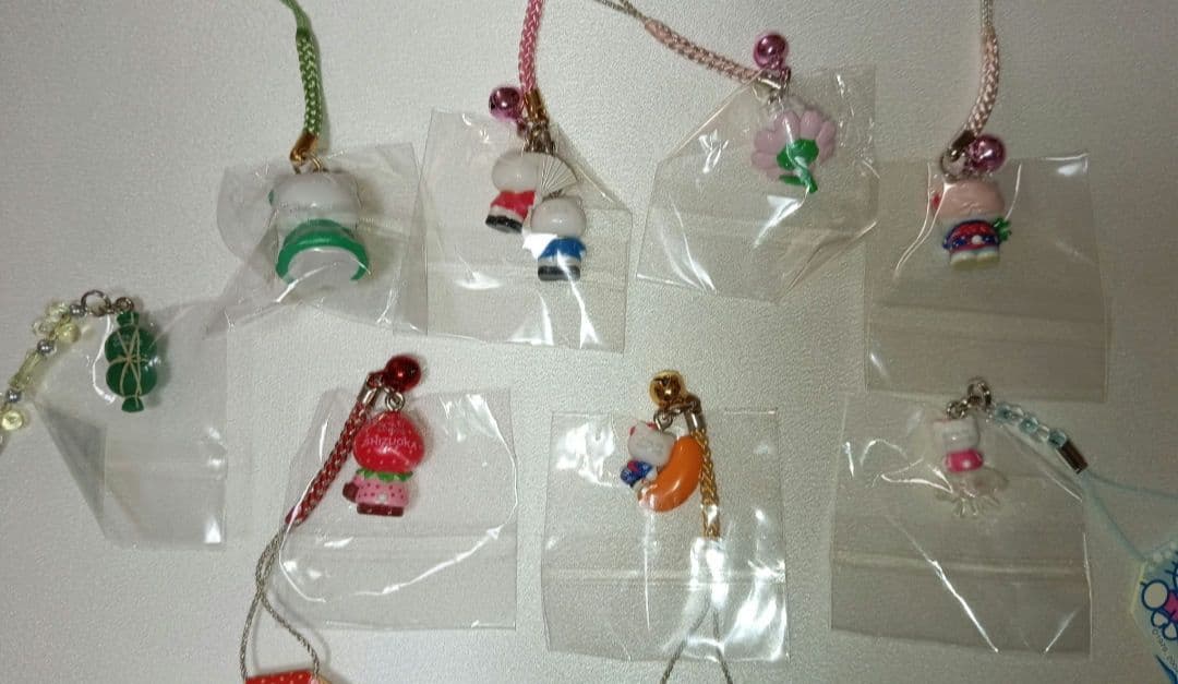 サンリオ　ハローキティ ご当地 根付けストラップ 8種類セット