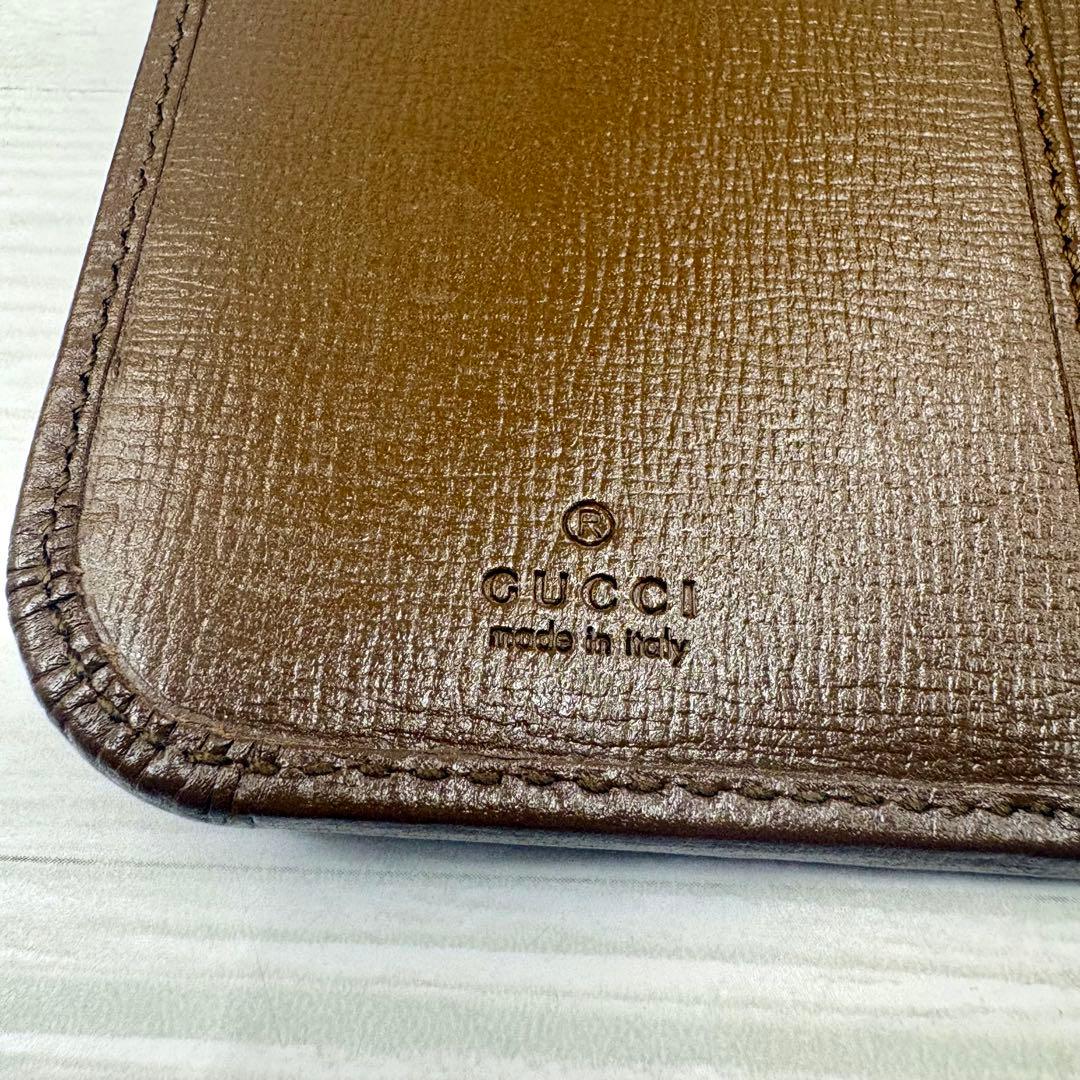 【美品】GUCCI iPhone15pro アイフォンケース　GGスプリーム