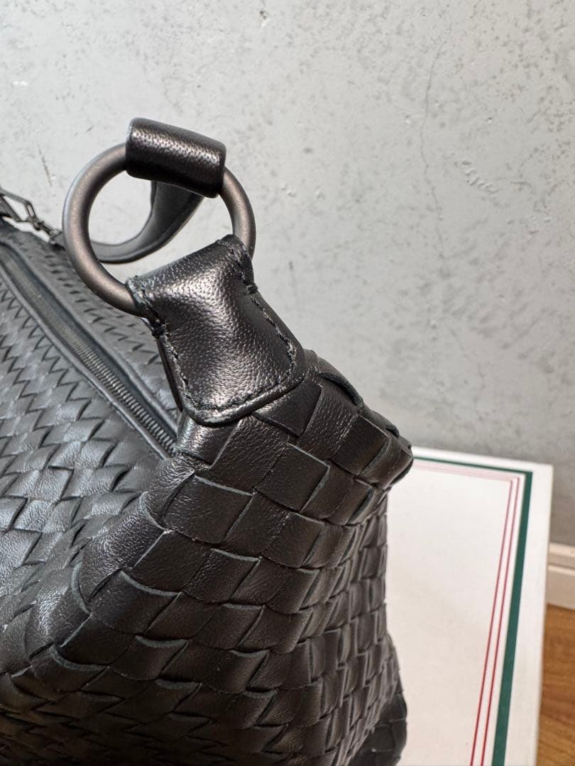 BOTTEGA VENETA ボッテガヴェネタ イントレチャート ショルダー美品