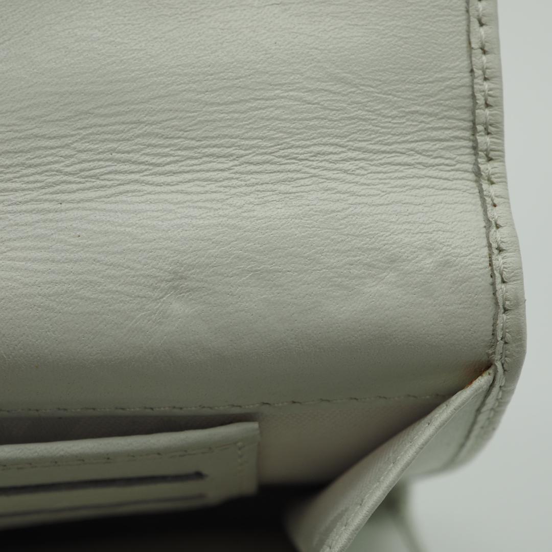 CHANEL シャネル カンボンライン パイソン 二つ折り財布 ホワイト系